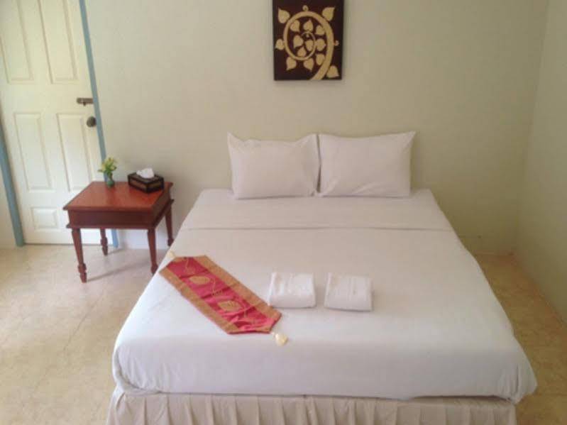 Oyo 479 Water Jade Natural Resort Thai Mueang Exteriör bild