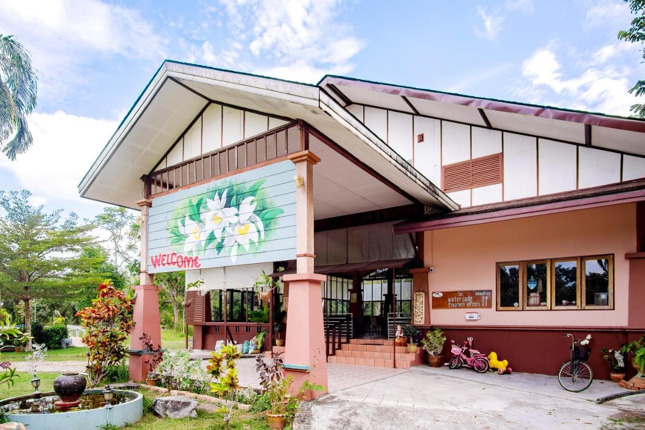 Oyo 479 Water Jade Natural Resort Thai Mueang Exteriör bild